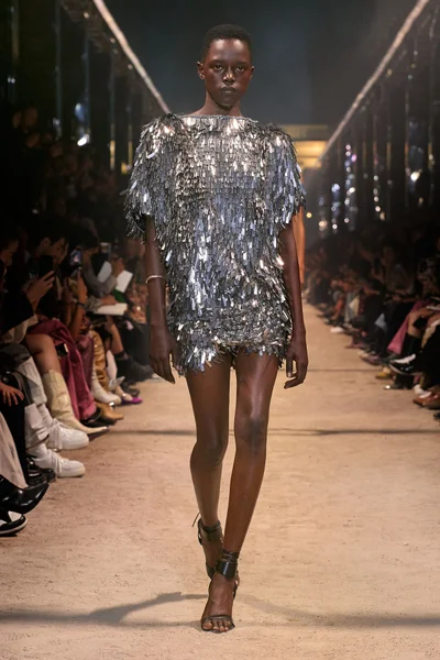 Look 53